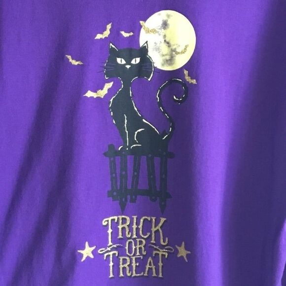 Purple long sleeve Halloween top black cat on picket fence with moon & bats 3X - Picture 3 of 5
